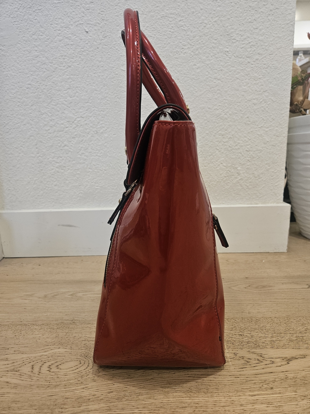 New Michael Kors Red Patent Leather Satchel - Picture 4 of 16